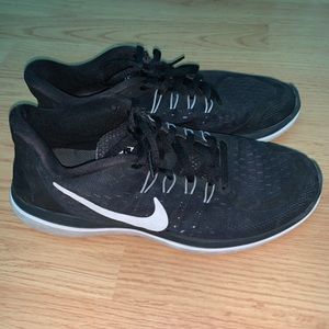 Nike Flex 2017 Run Shoes